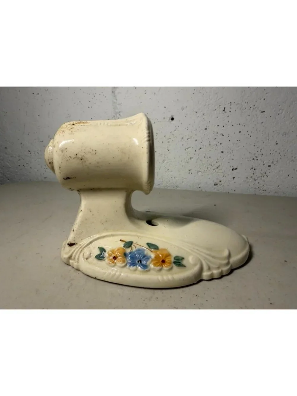 Beautiful 1930s Porcelain Art Deco Porcelier Light Sconce - 1 Floral